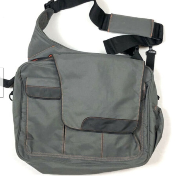 diaper dude out of business